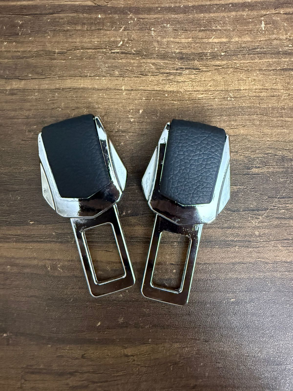CAR SEAT BELT BUCKLE LEATHER PROTECTIVE COVER (2PCS) with Logo