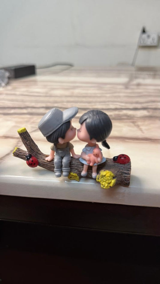 CarOxygen Car Dashboard Accessories Cute Cartoon Couples Action Figure Figurines Balloon Ornament car Dashboard Toys Auto Interior Dashboard Accessories for car Interior Dashboard Decoration.