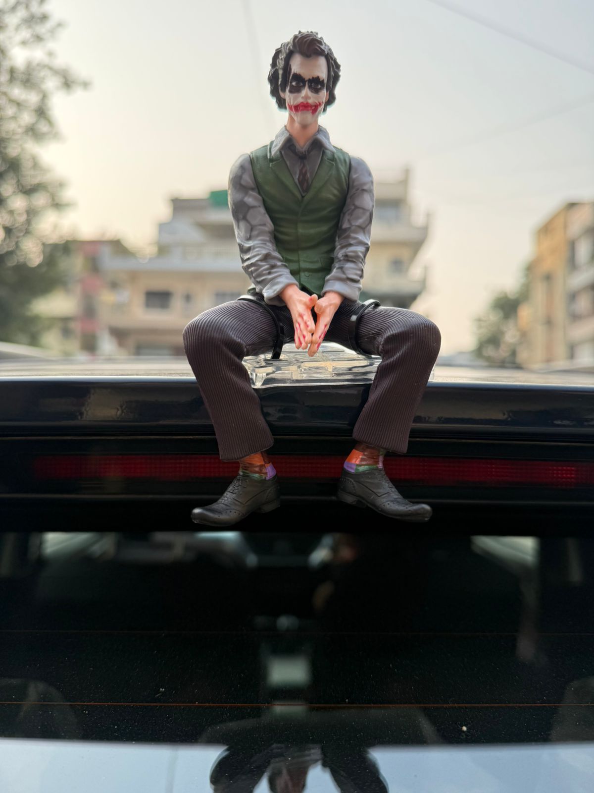 Joker-Style Dashboard Bobblehead | Car Interior Decorative Figurine | High-Detail Action Figure for Desk, Home & Car Dashboard | Anti-Slip Base | Perfect Gift for Superhero & Movie Fans