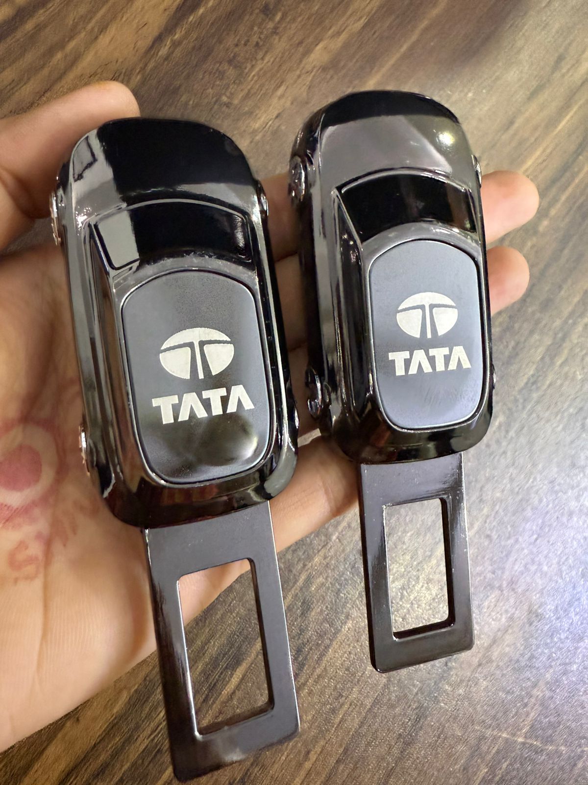 Caroxygen (2in1) Seat Belt Alarm Stopper Buckle & Holder (Pack of 2 )