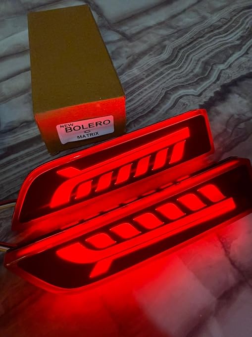 Bolero Neo Matrix 4 wire Reflector with Running Indicator Type - C Car Reflector Light (Red)