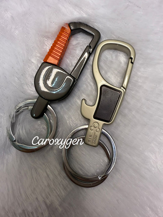 Stylish Hook Locking Silver Metal Carabiner Double Ring Hook Metal Key Chain for Men & Women (Set of 2)