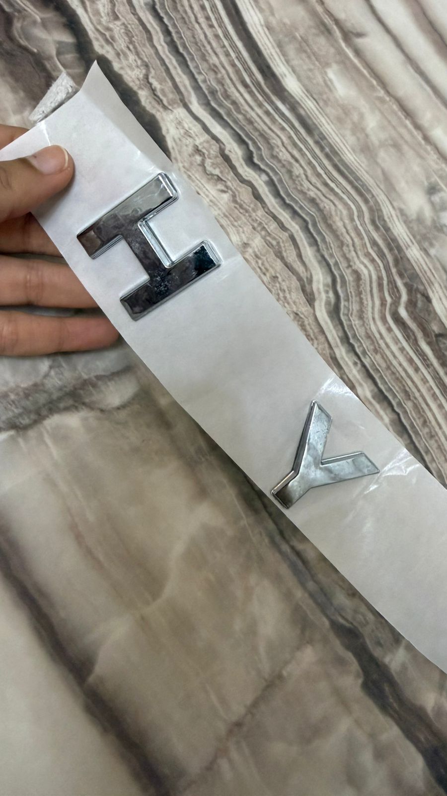 Hundai Chrome Emblem โ 3D Car Badge silver Sticker