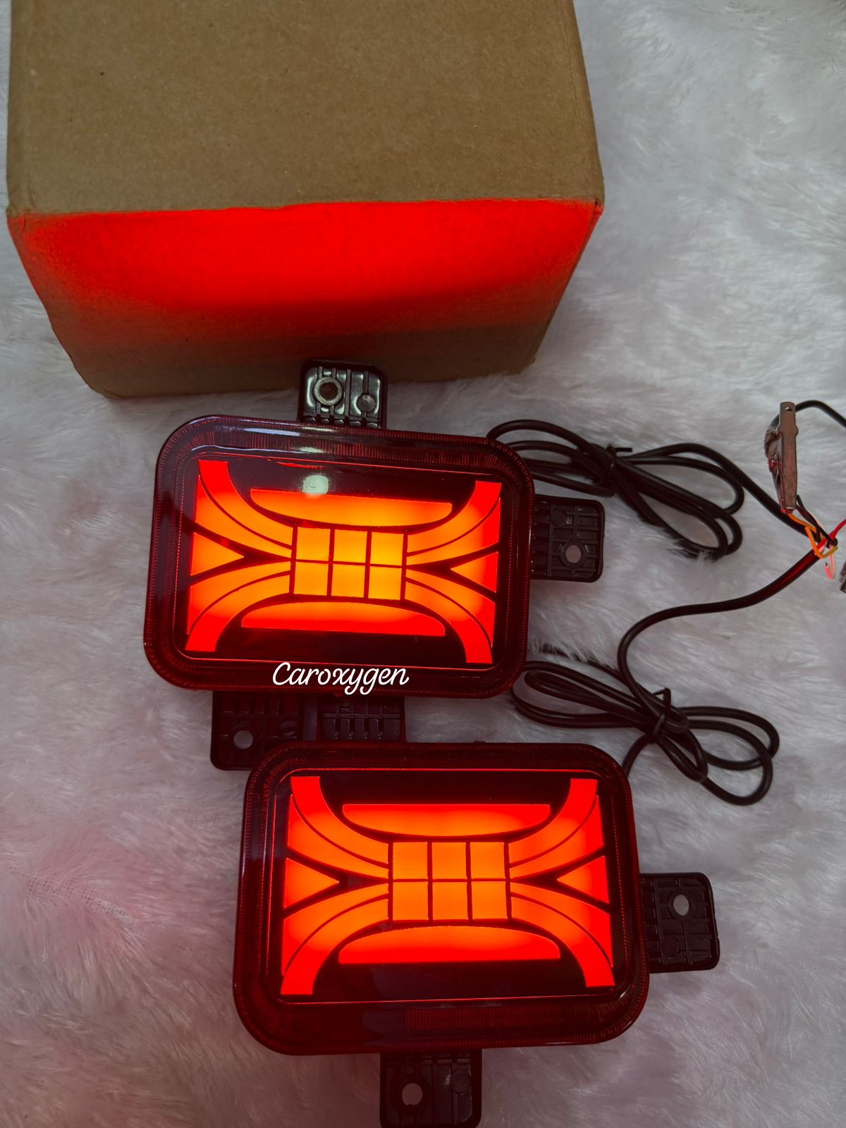 REAR REFLECTOR MAHINDRA THAR 2020 MATRIX 3 FUNCTION (MODEL:- 2020) WITH 4 WIRING Car Reflector Light (Red)