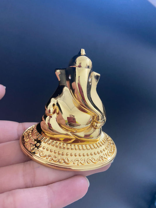 Car Dashboard Decor – Lord Ganesha Ganpati Ganesh Idol Murti Statue – Metallic Religious Idol Decorative Showpiece - 4.5 cm (Polyresin, Marble, Gold)