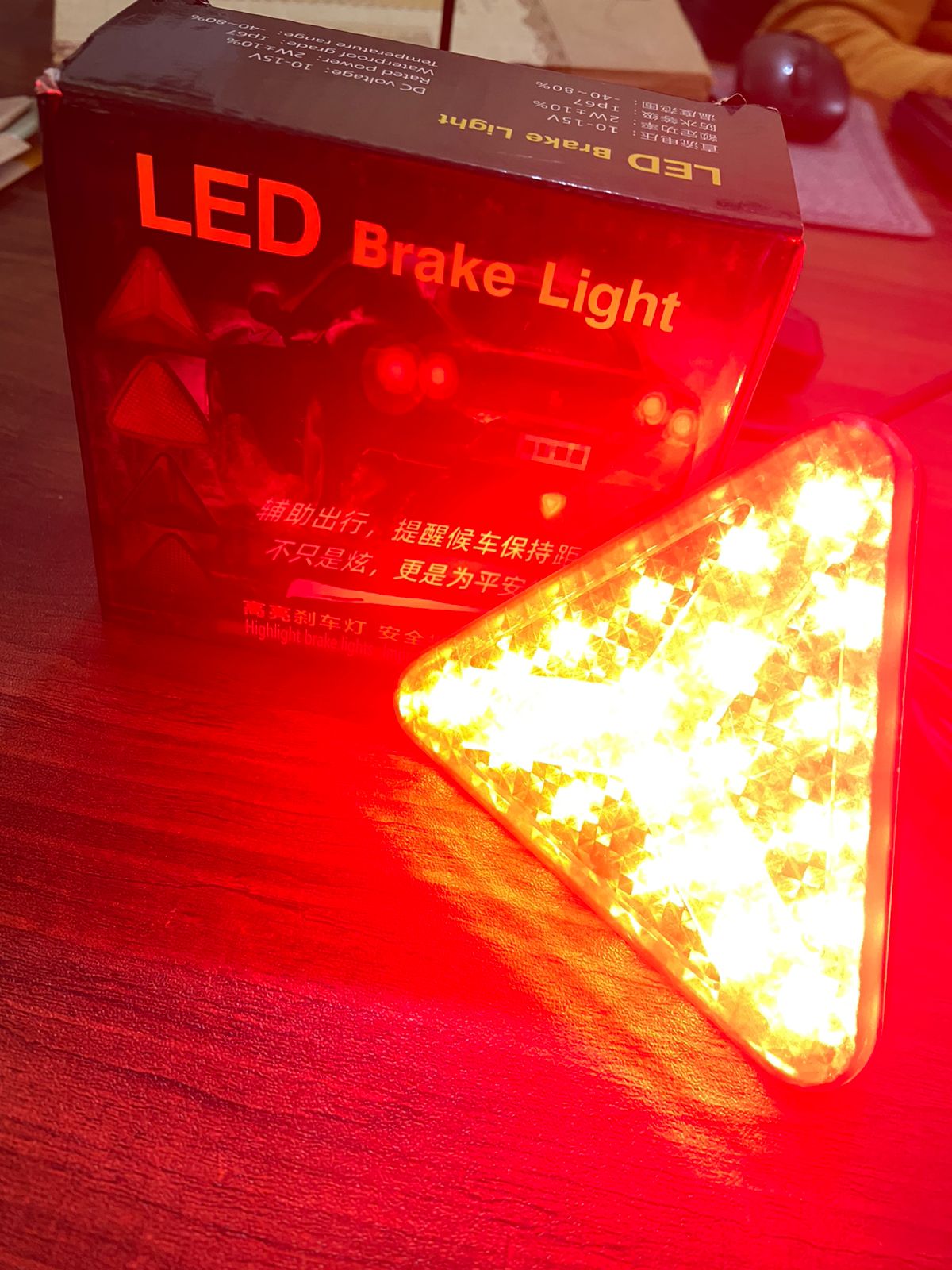 CarOxygen -12 LED Car Blinking Brake Light Triangle F1 Style Rear Tail Brake Lamp 12V Universal Fit for All Cars (Red)