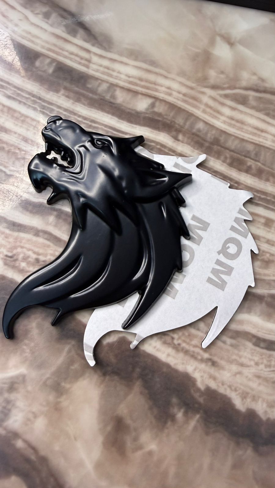Caroxygen 3D Metal Wolf Emblem for Cars, Bikes & SUVs, Premium Gold Right Wolf Logo Sticker, Waterproof Self-Adhesive Metal Badge Decal, Universal Exterior Accessory