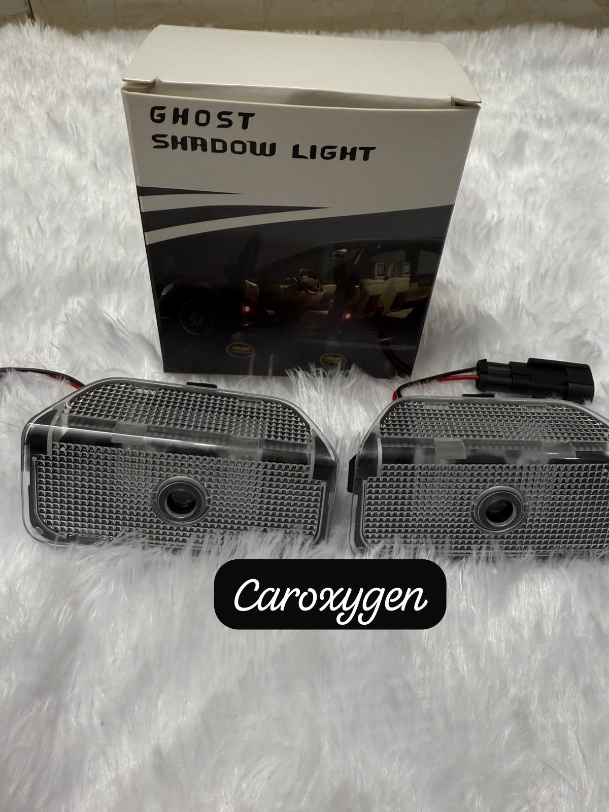 Caroxygen Car LED Door 3D Logo Projector Ghost Shadow Welcome Light Compatible for Mahindra (Pack of 2)
