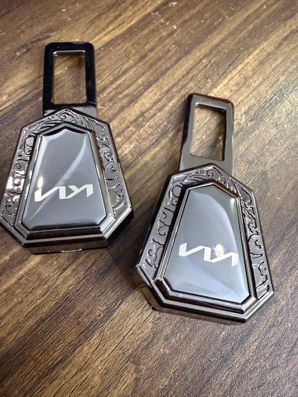 Caroxygen (2in1) Seat Belt Alarm Stopper Buckle & Holder (Pack of 2 )