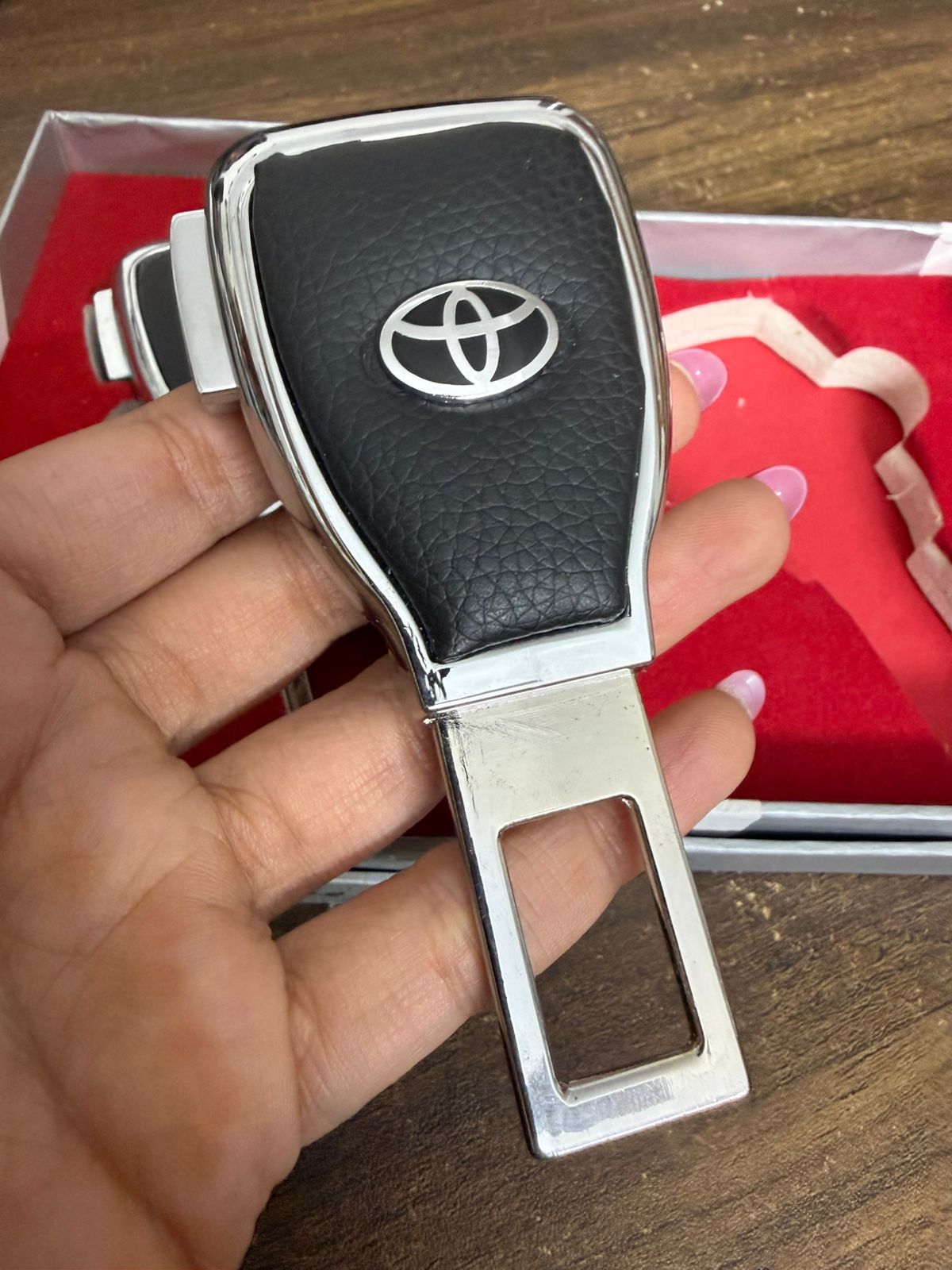 Caroxygen (2in1) Seat Belt Alarm Stopper Buckle & Holder (Pack of 2 )