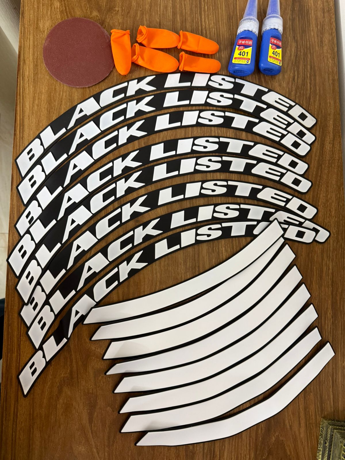 Logo Stickers Accessories for Car, Tyre Decor Sticker and Decal, Wheel Stickers for Car & Bike