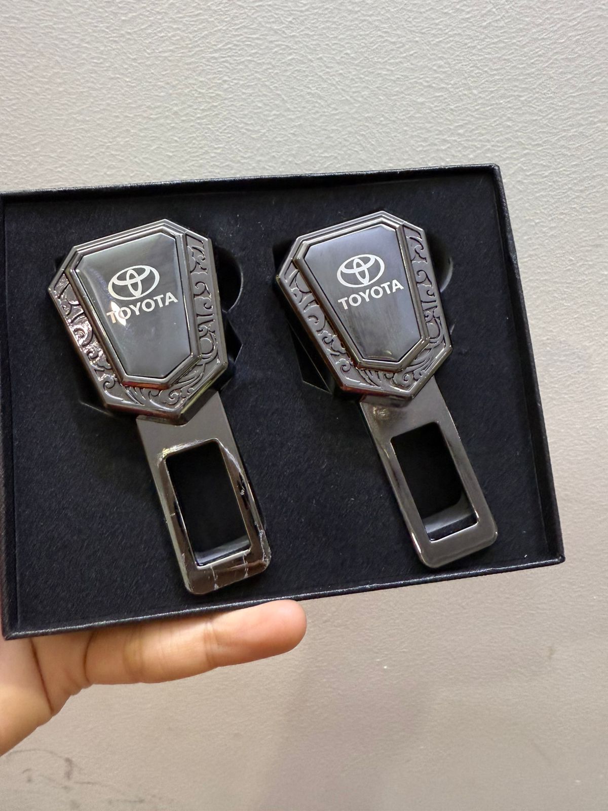 Caroxygen (2in1) Seat Belt Alarm Stopper Buckle & Holder (Pack of 2 )