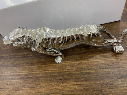 Metal Leopard | Cheetah | Jaguar Realistic Luxury Showpice Statue for Home Decor | Shelf,Office Table, Living Room TV Cabinet CAR Dashboard Decoration Gift