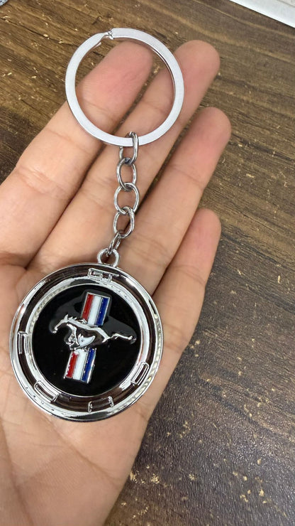 Men's Car Key Chain 1pcs, Personalized Creative Stainless Steel Car Keychain for Men and women