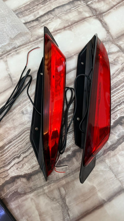 Led Rear Pillar Light for Ford Endeavour (2016 Onwards), Red