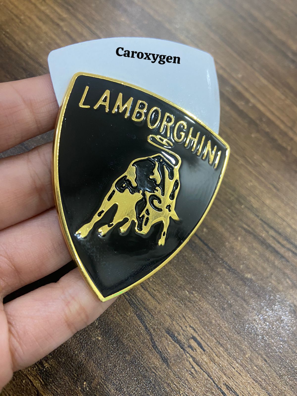 Car Emblem Logo for Lamborghini Metal Logo Decorative Car Badge Stickers Waterproof Car Styling Body Emblems Car Parts,Gold-M