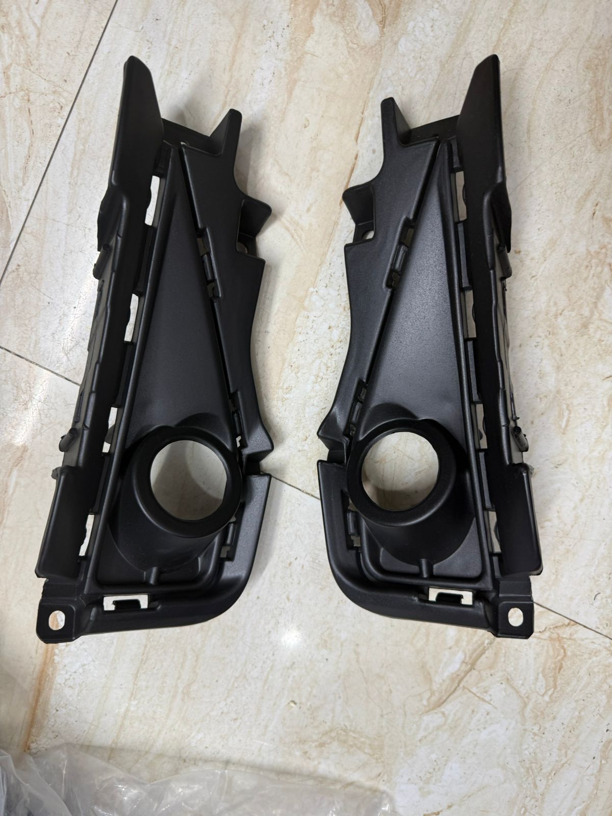 Hyundai Exter 2023 Onwards Fog lamp Bracket For 2" Projector