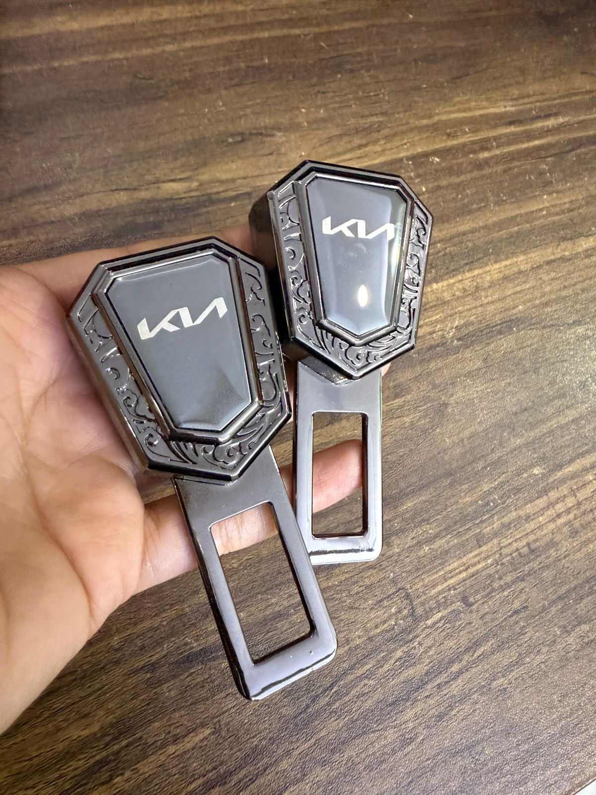 Caroxygen (2in1) Seat Belt Alarm Stopper Buckle & Holder (Pack of 2 )