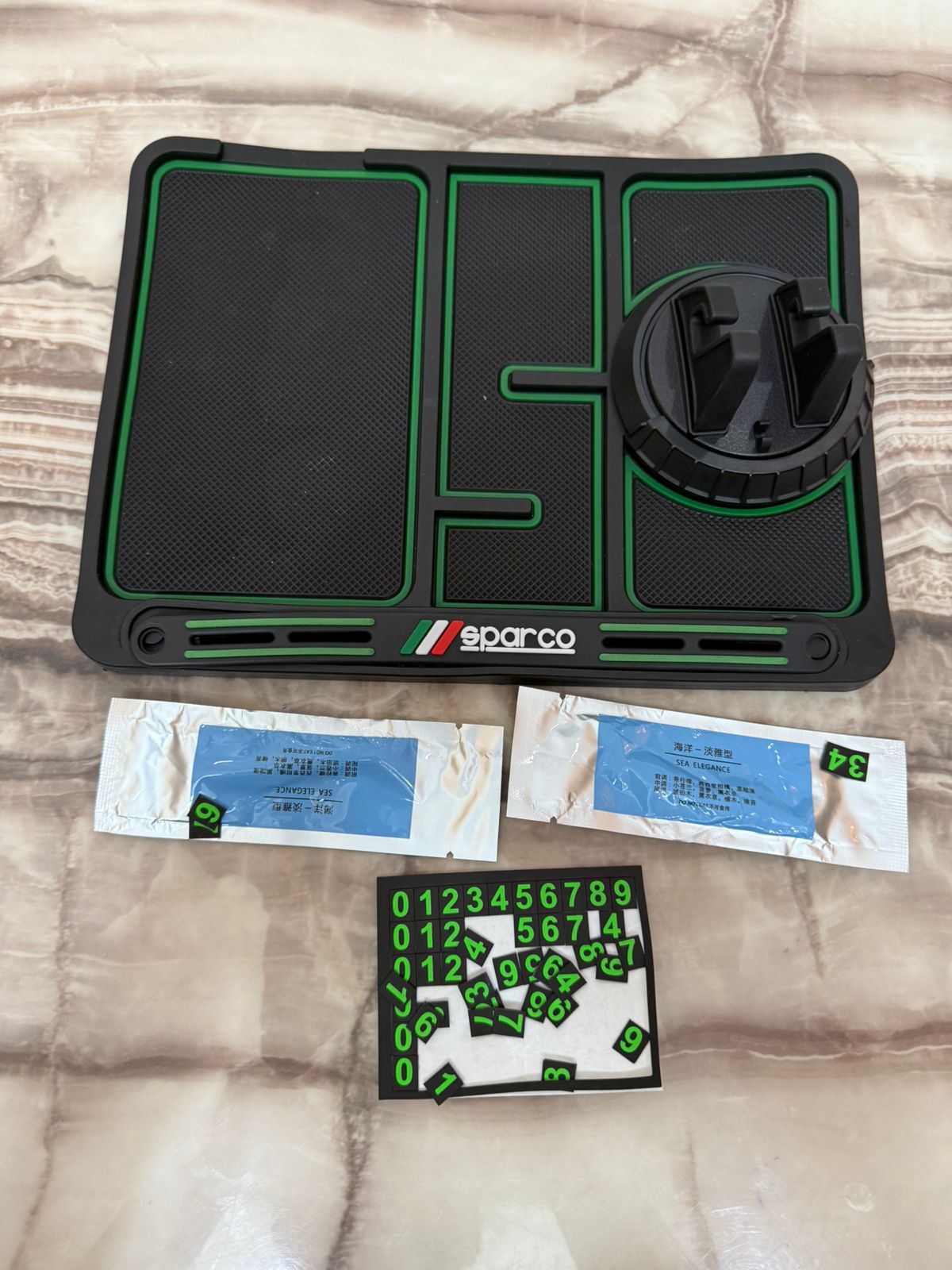 Non-Slip Phone Pad for 4-in-1 Car, 2023 New Cool Glow in The Dark Car Dashboard Phone Mat with Temporary Car Parking Card Number Plate and Aromatherapy, Anti-Shake Pad Universal Phone Holder (Green)