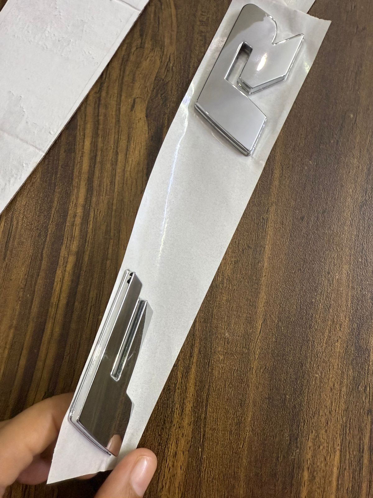 Caroxyen Fronx Car 3D Bonnet Letter Alphabets Names Logo, Chrome, Emblem Sticker for Maruti Suzuki Fronx, Car Monogram with Adhesive, Silver, Pack of 1,