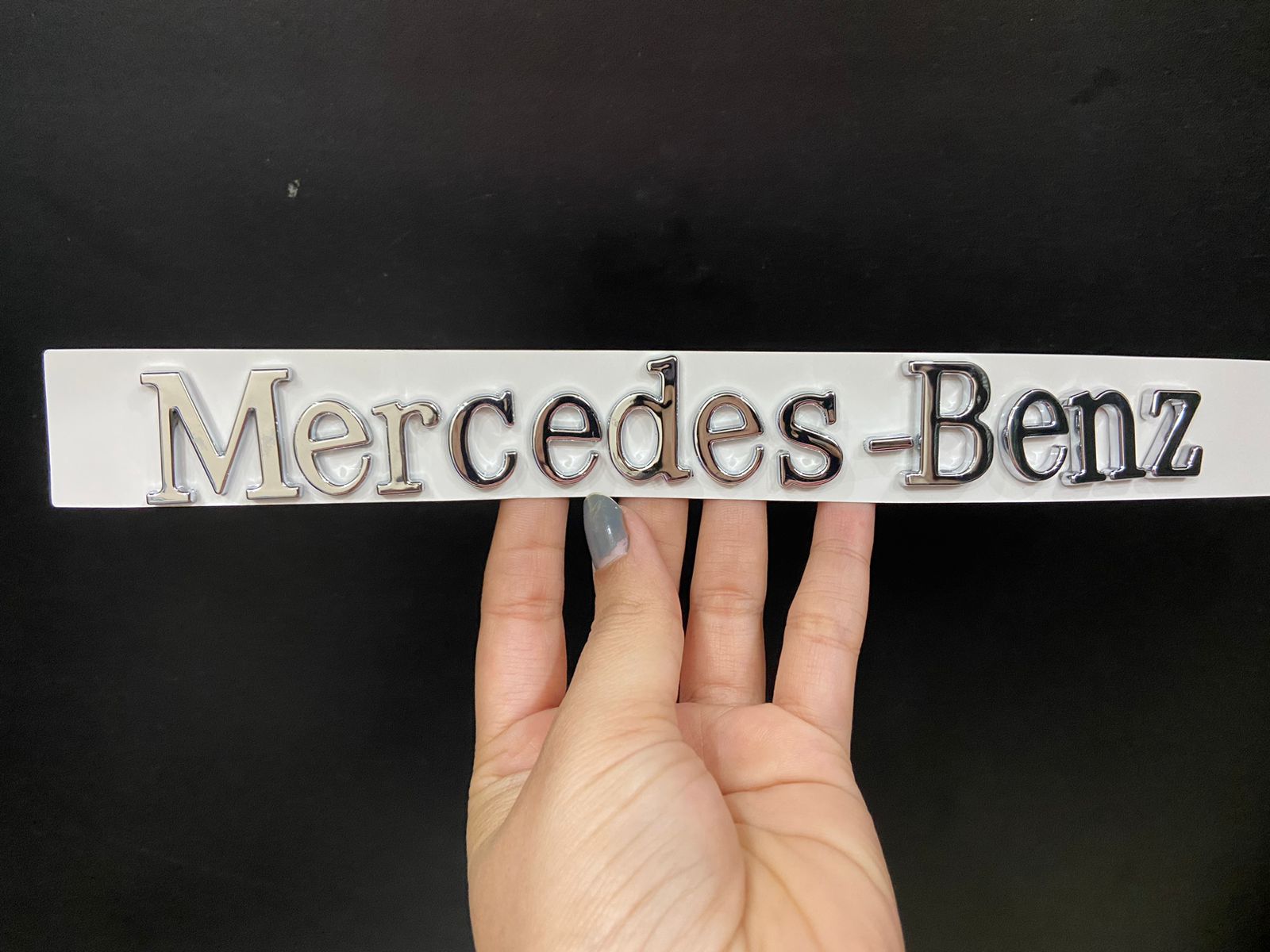 Mercedes Hand Lettering Chrome Letter Emblem 3D Logo Nameplate Badge Decoration for Mercedes-B ...