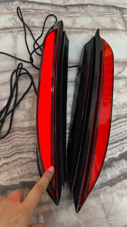 Led Rear Pillar Light for Ford Endeavour (2016 Onwards), Red