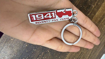 Men's Car Key Chain 1pcs, Personalized Creative Stainless Steel Car Keychain for Men and women