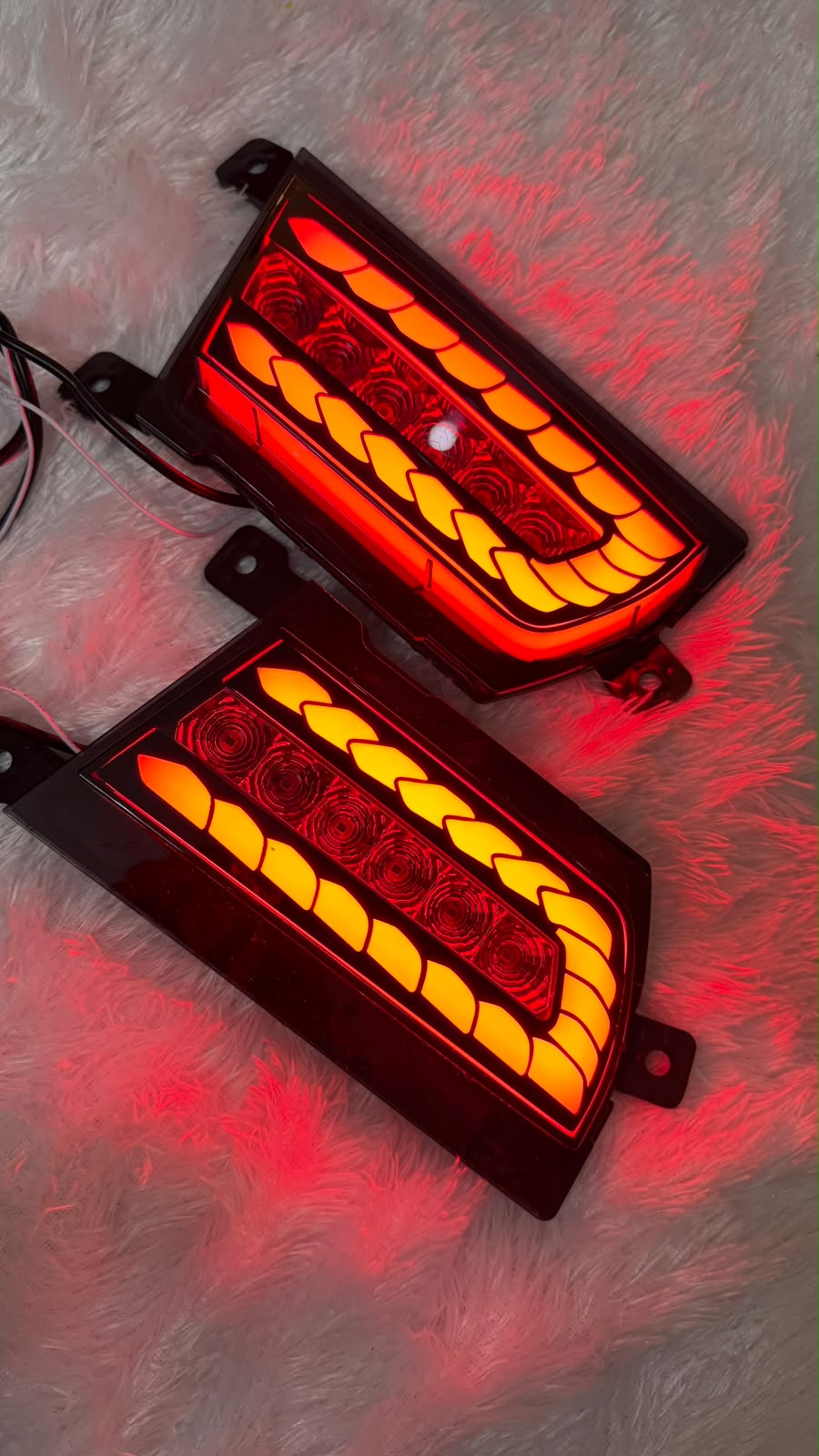 Rear Reflector Led Brake Light With Indicator Matrix +Scaning/3D Bumber Drl Back Compatible Scorpio N 2022 Onwards 1-Set (Four Function, Car)