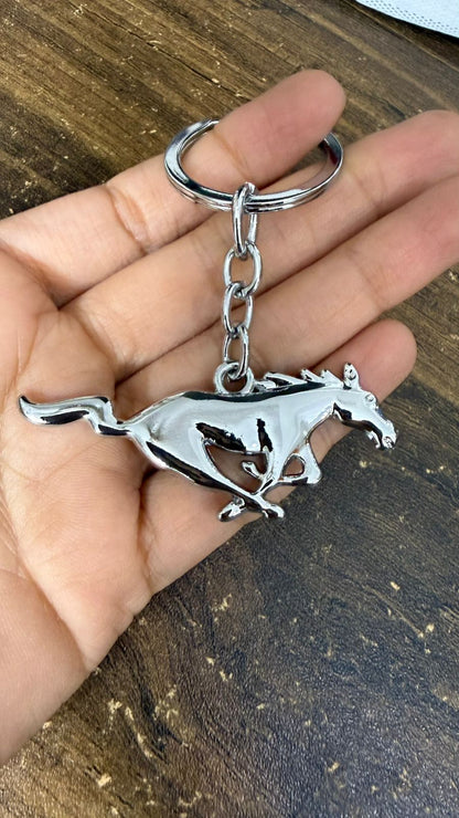 Men's Car Key Chain 1pcs, Personalized Creative Stainless Steel Car Keychain for Men and women