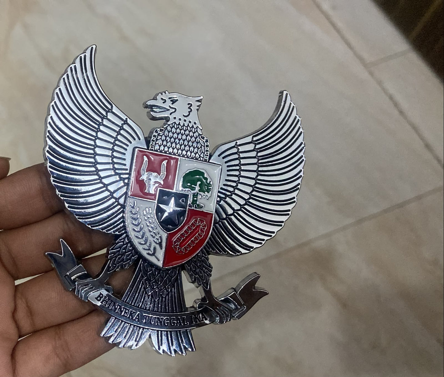 BHINNEKA TUNGGAL IKA EAGLE Logo Modified Metal Insignia Stereo Car Headboard Decoration Logo Front Hoot Grille Car Sticker