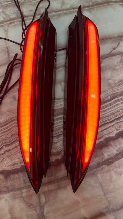 Led Rear Pillar Light for Ford Endeavour (2016 Onwards), Red