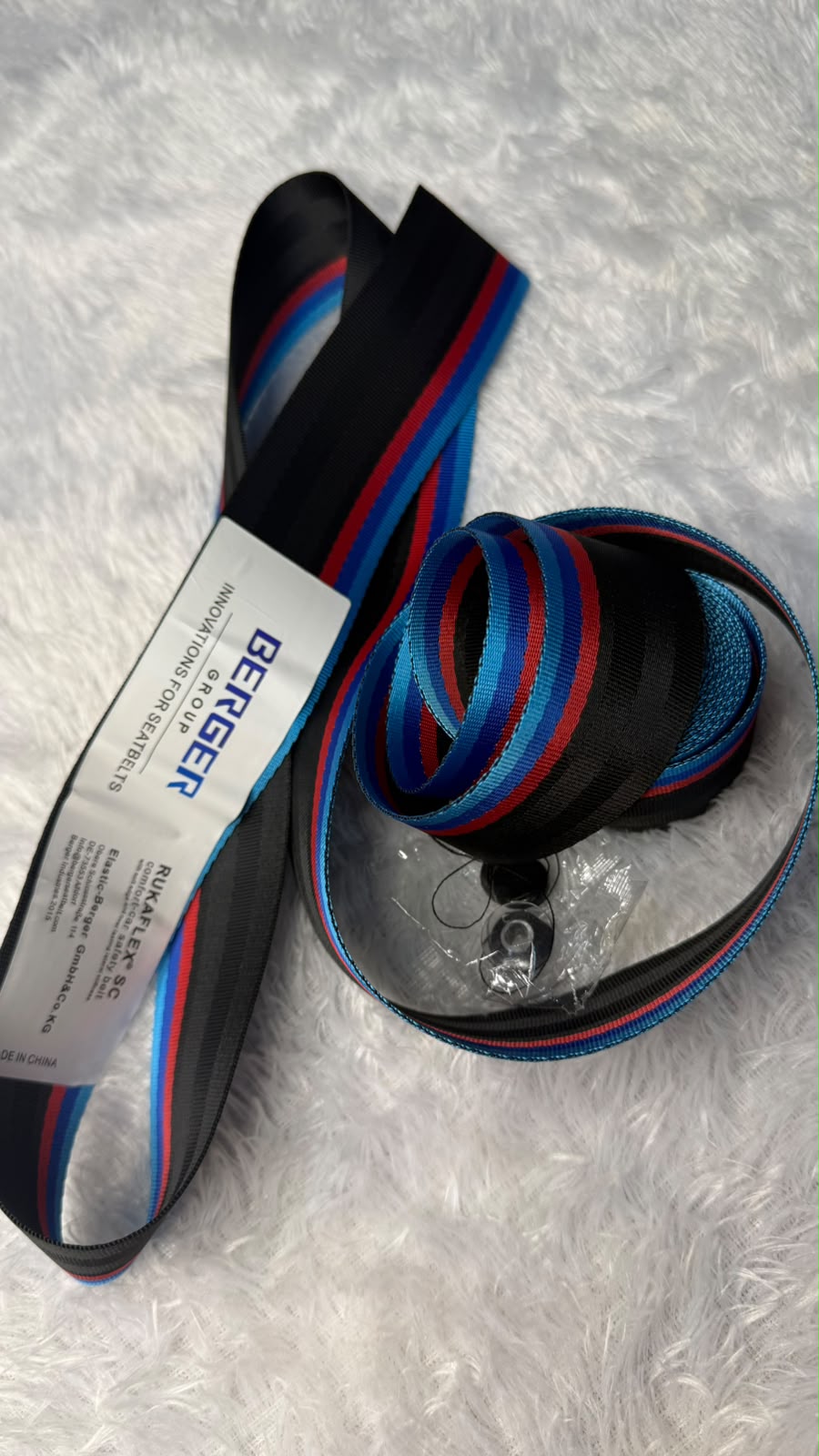 Berger seat belt Premium selection seatbelt with particularly high-wearing comfort. The German BERGER Innovations for Seatbelts, Comfort Car Safety Belts with Soft Edges & Overlasting Lateral Stiffness