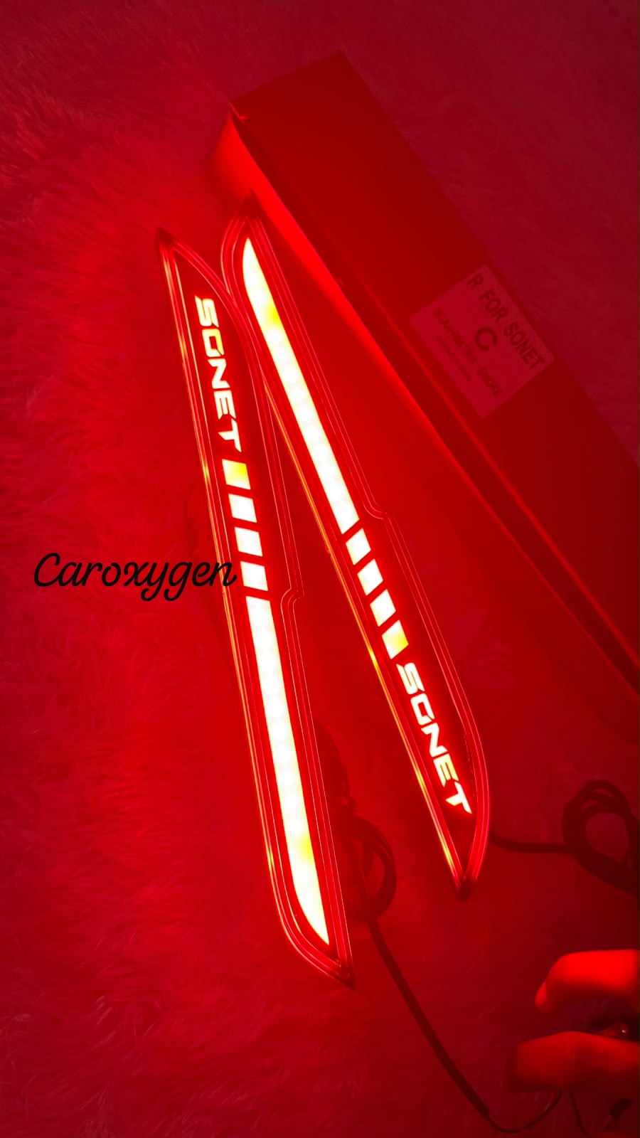 Kia Sonnet Rear Bumper led Reflector Light Smoke Finish with Sonnet logo- Set of 2