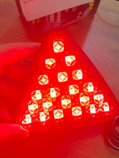 CarOxygen -12 LED Car Blinking Brake Light Triangle F1 Style Rear Tail Brake Lamp 12V Universal Fit for All Cars (Red)