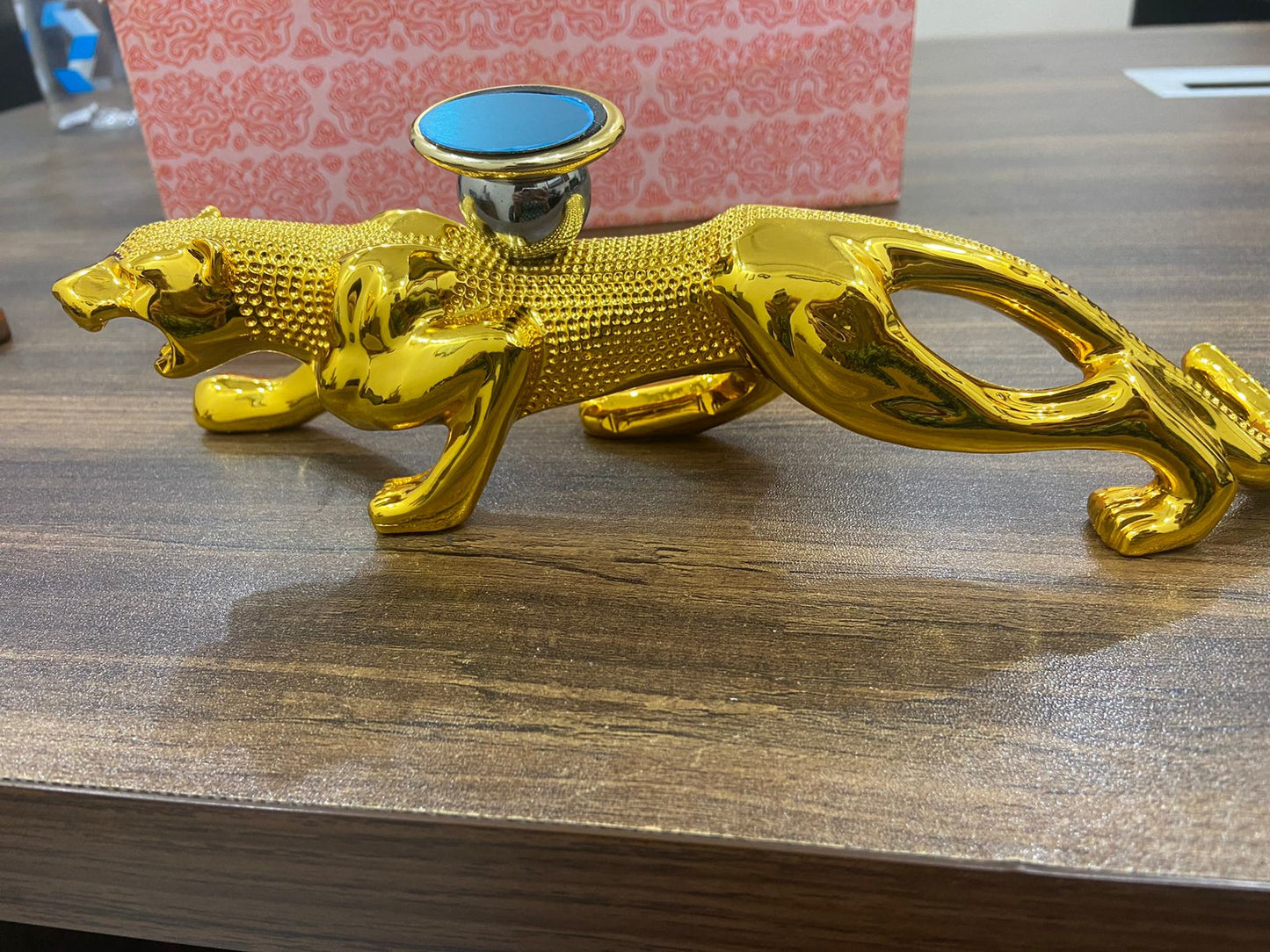 Lion Sculpture Dashboard Mobile Holder - Golden | Phone Holder | Mobile Holder | Car Cell Mobile Phone Holder Stand