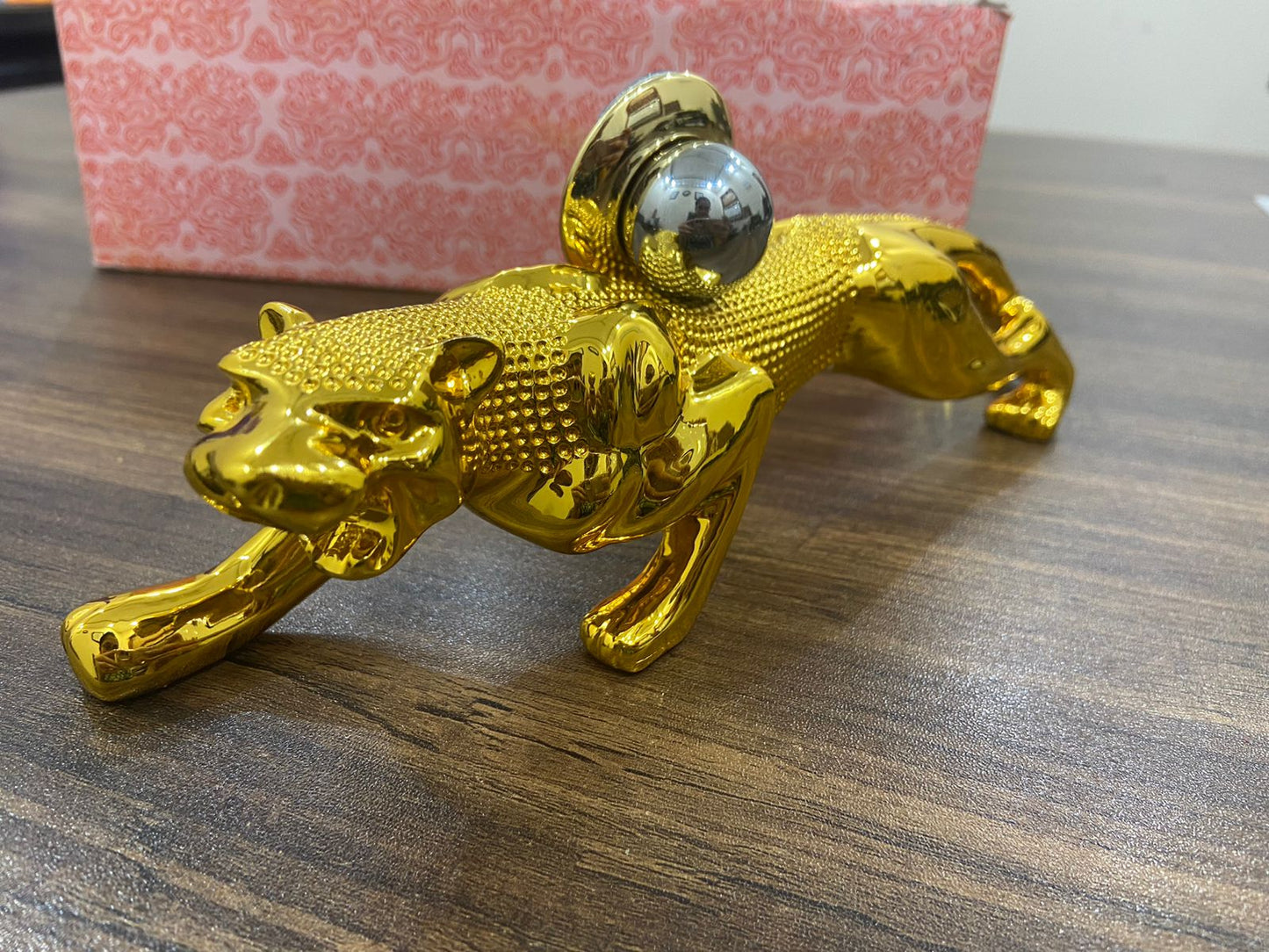 Lion Sculpture Dashboard Mobile Holder - Golden | Phone Holder | Mobile Holder | Car Cell Mobile Phone Holder Stand