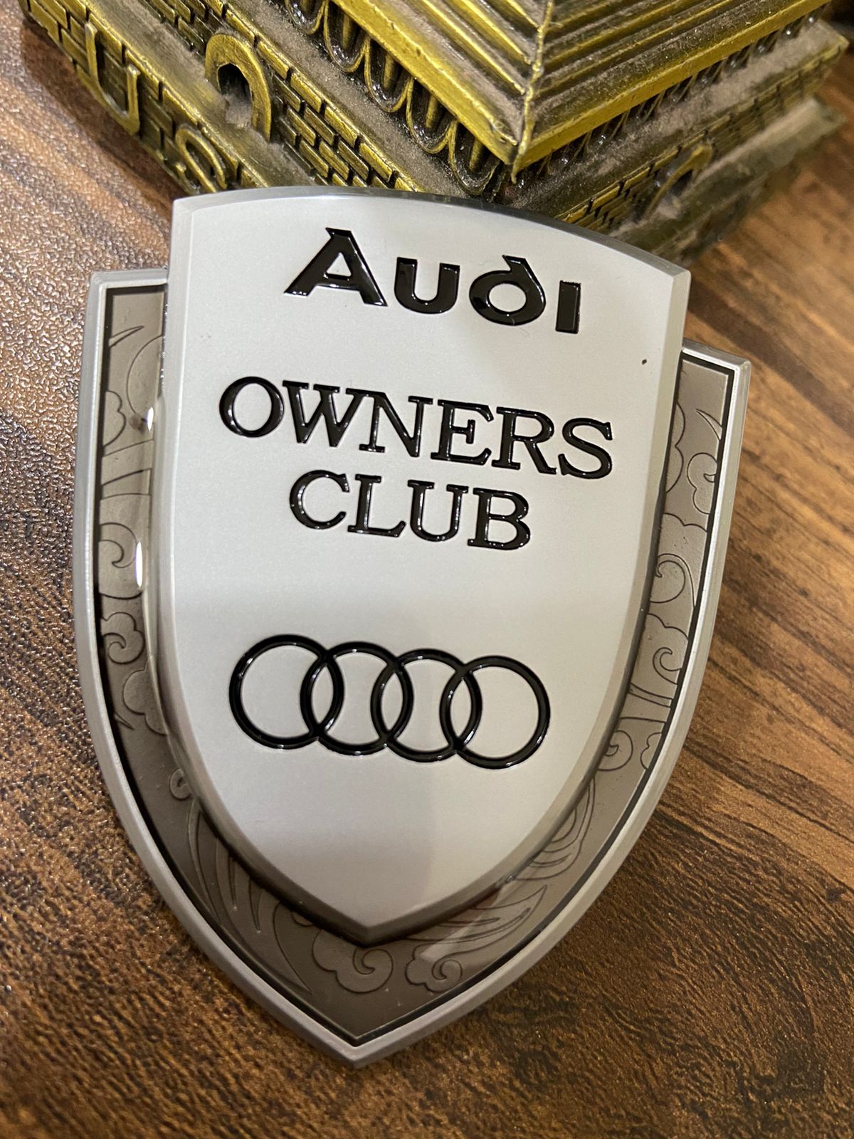 1 x Metal New AUDI OWNERS CLUB Logo Car Auto Decorative Side Rear Emblem Badge Sticker Decal for AUDI