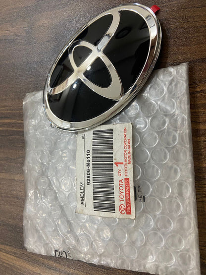 Toyota Corolla Altis 2006-2018 BLACK emblem REAR