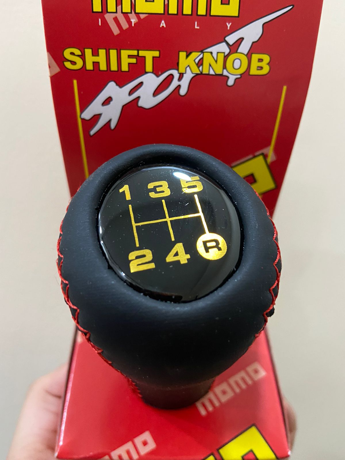 Car Oxygen - Gear Shift Knob, Red Gear Knob Universal Car Gear Knob Shifter PU 6 Speed Gear Shift Knob Shifter Stick Head with 3 Hoses Spade Shift Knob Manual Shift Stick