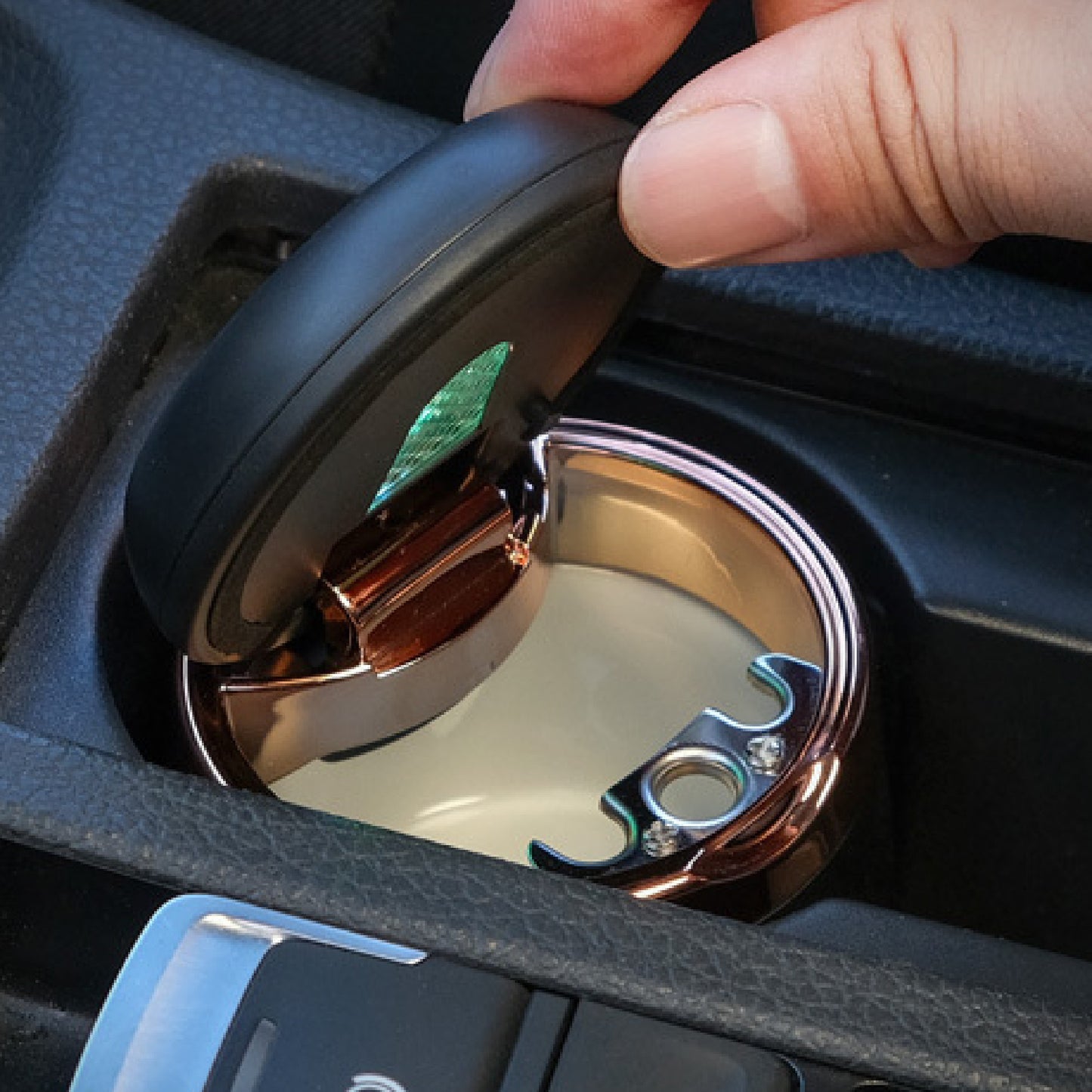 Car Ashtray with Colorful LED Lights,MoreChioce Universal Detachable Cigarette Smokeless Cylinder Cup Holder with Lid Windproof Fireproof Smoke Cup Holder for Car,Home and Office