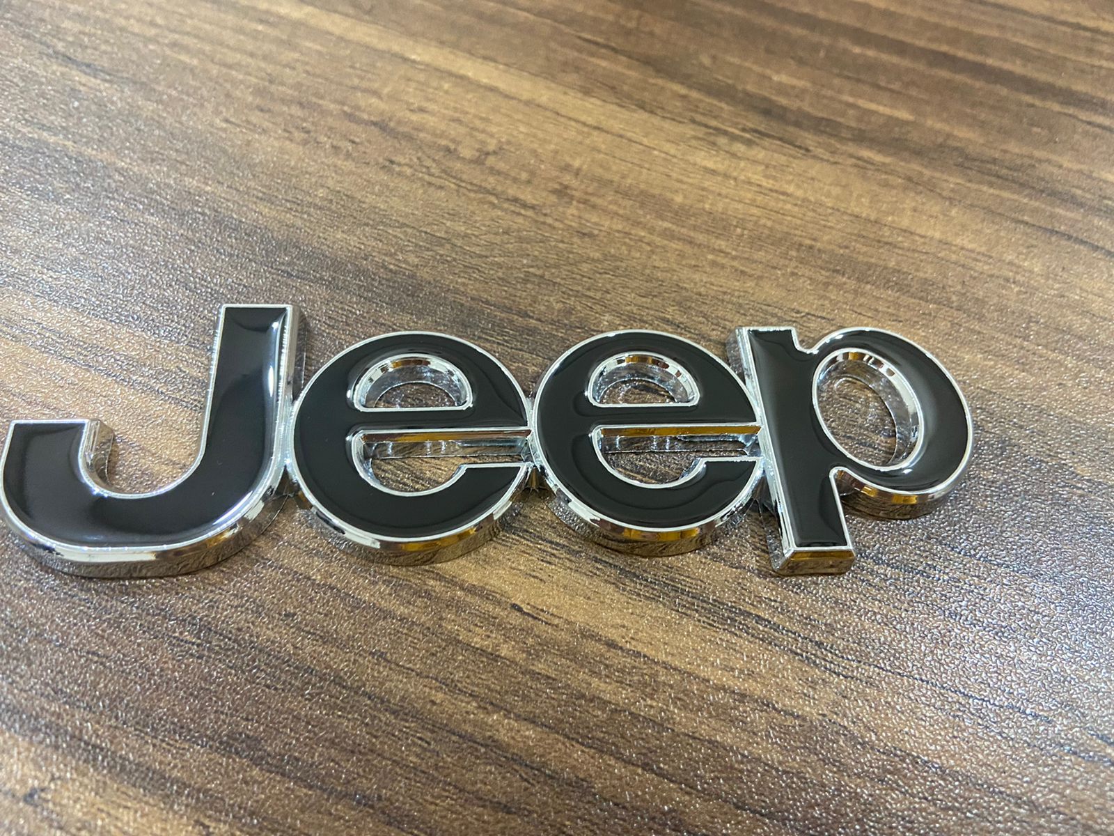 1 Pc Auto Car Decoration Stickers Jeep Logo Emblem Badge For Jeep Wrangler Cherokee Grand Cherokee Compass Car Sticker Car Accessories