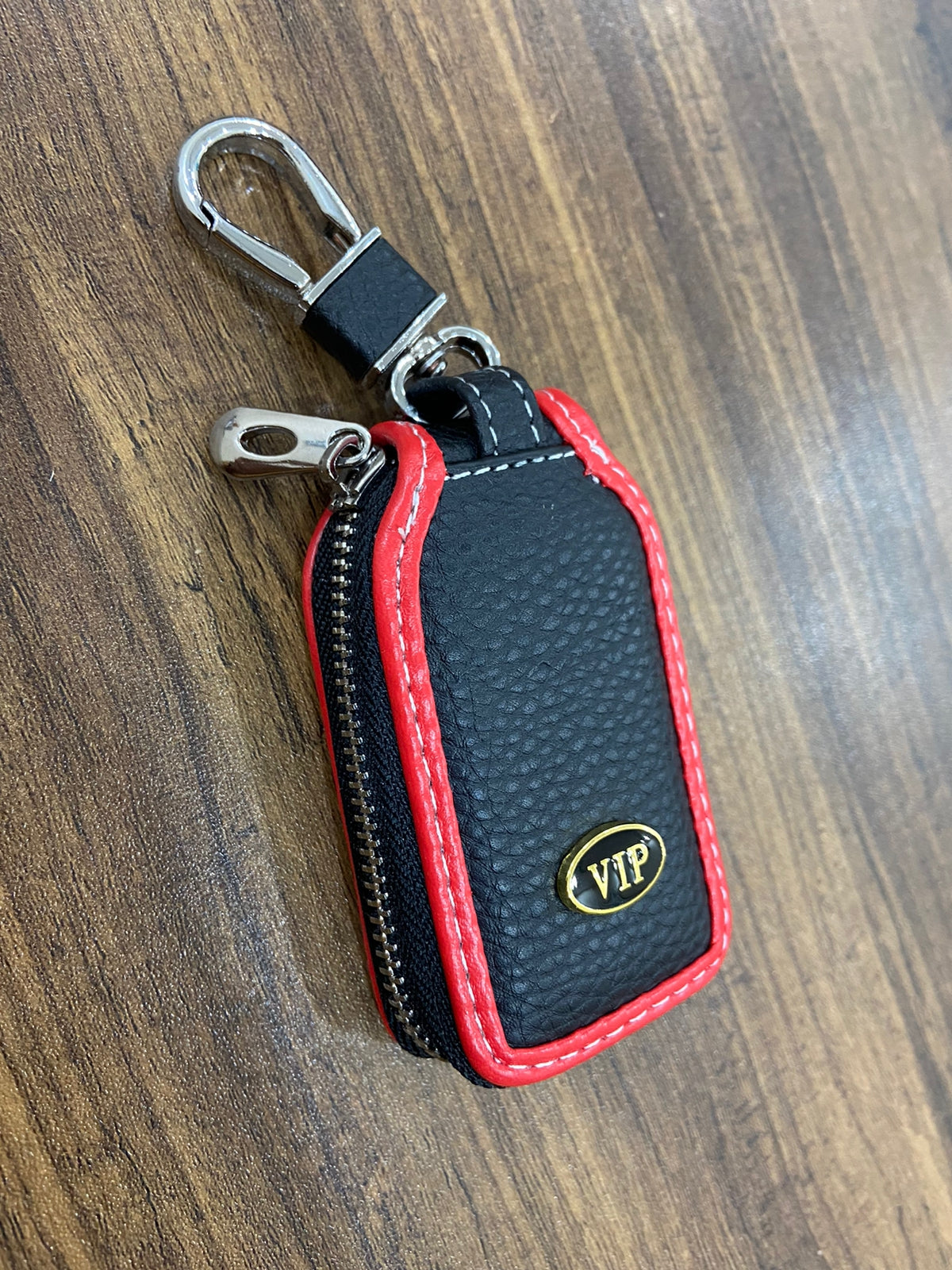 Car Key Chain Case Smart Key Holder Protection PU Leather Car Key Chain Bag Car Smart Keychain Holder Remote Keyring Wallet (Red)